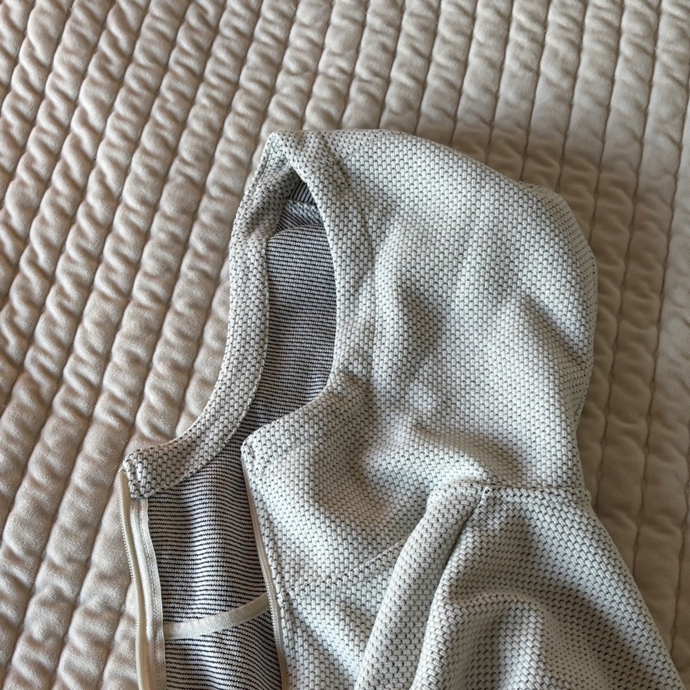 Gray Textured Zip-Up Jacket - Picture 8 of 8
